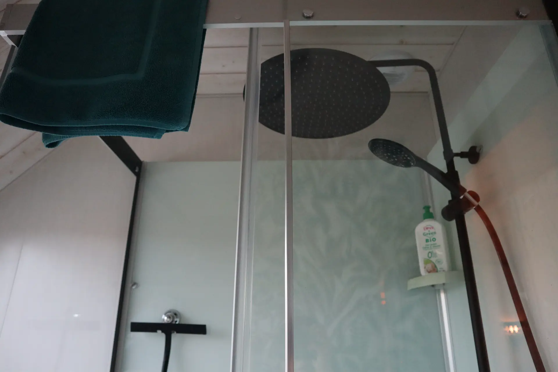 Douche de la salle de bain