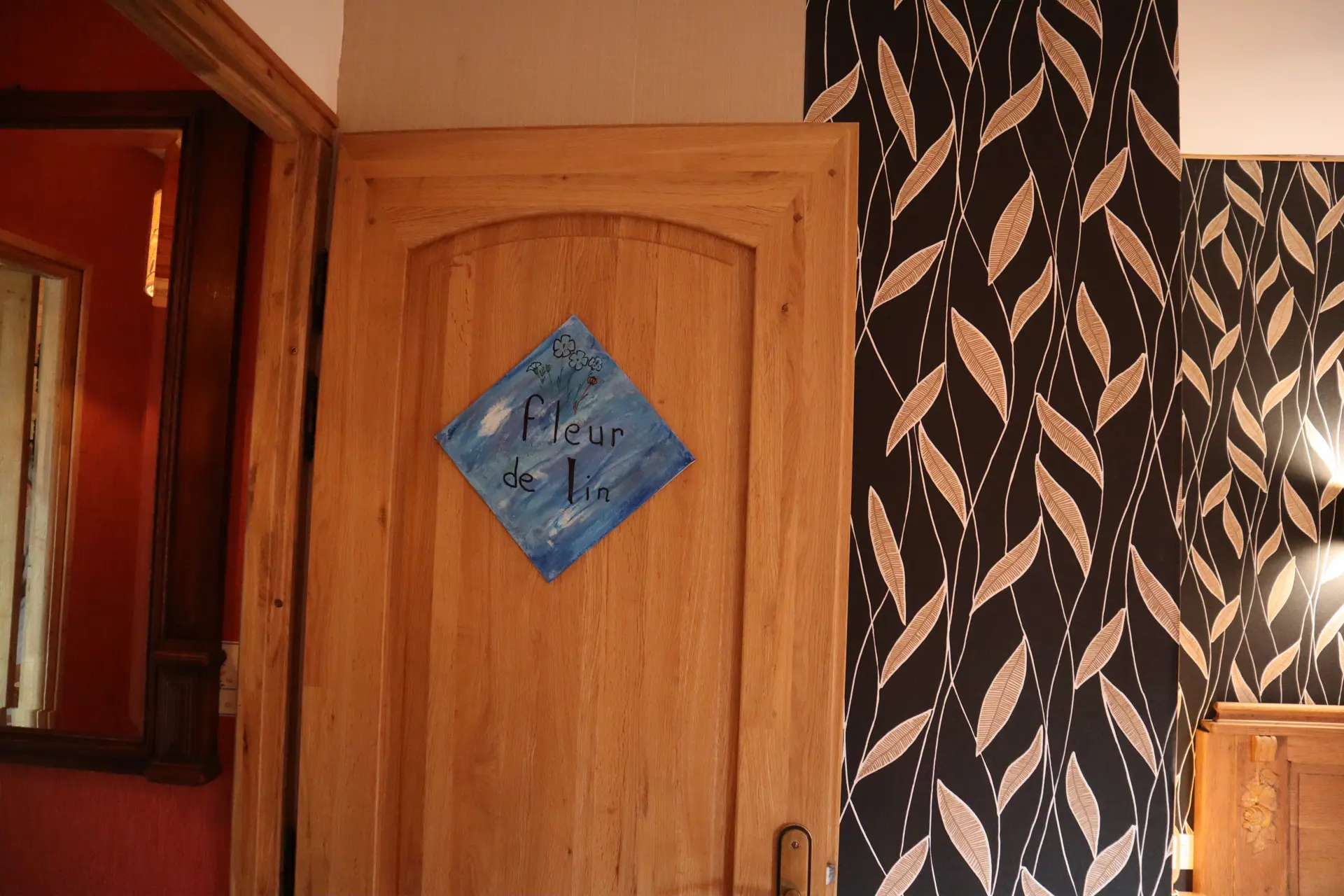 Porte d'entrée de la chambre